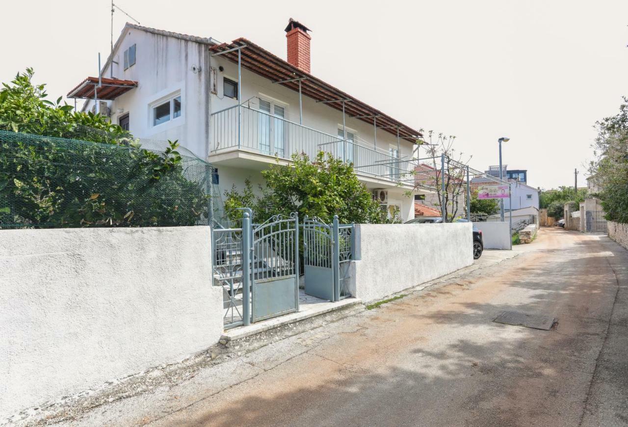 Studio Apartment Ana Супетар Экстерьер фото