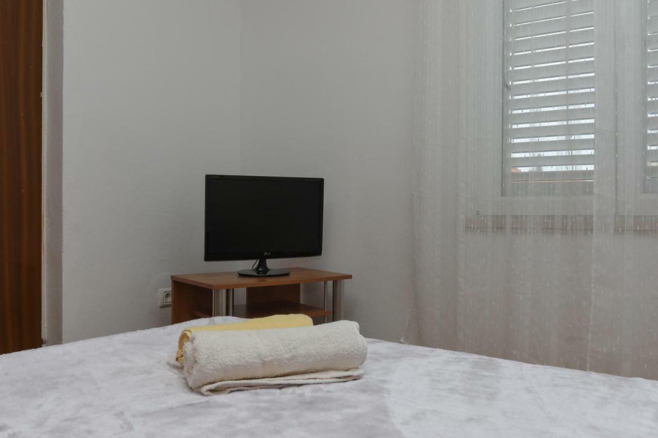 Studio Apartment Ana Супетар Экстерьер фото